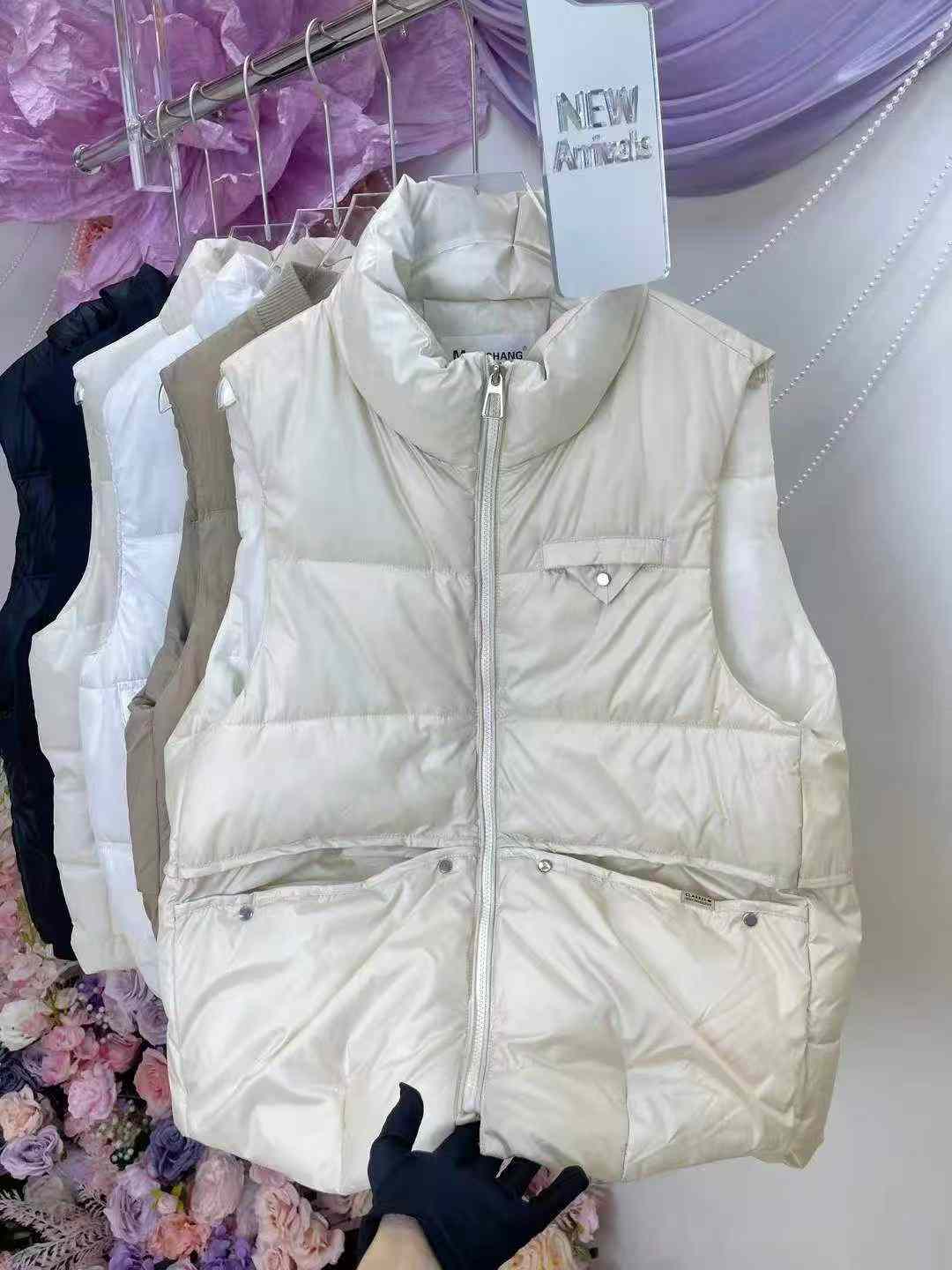 Women puffer shirt