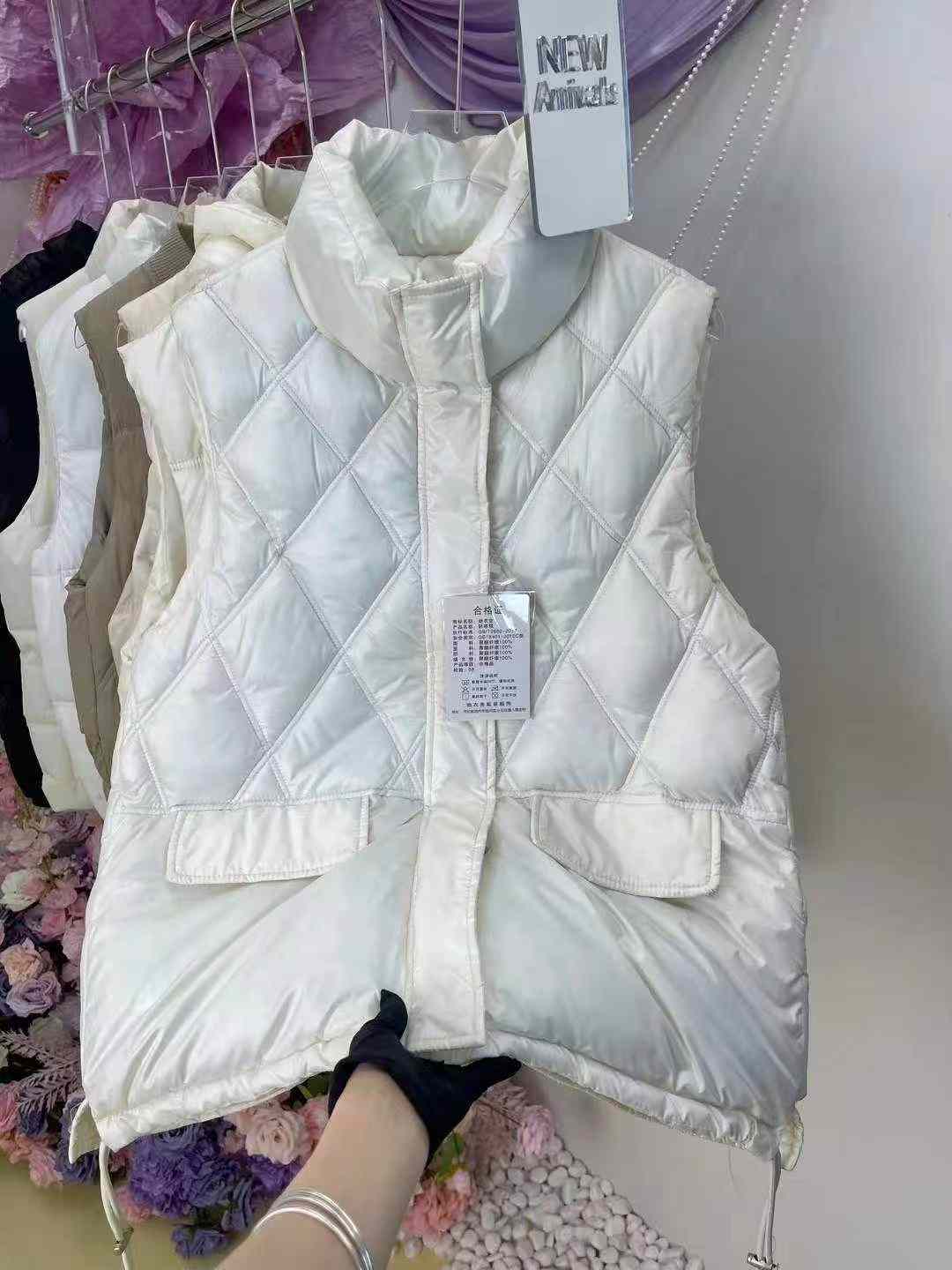 Women puffer shirt