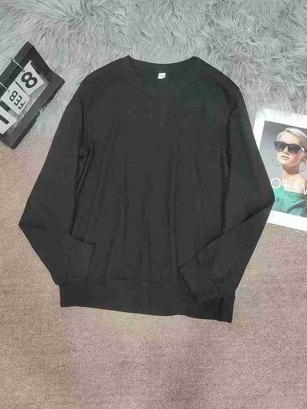 Kid's round-neck black hoodie