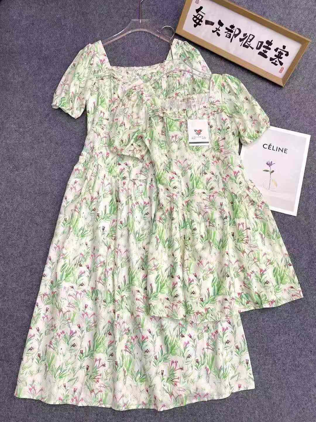 Women floral dresses