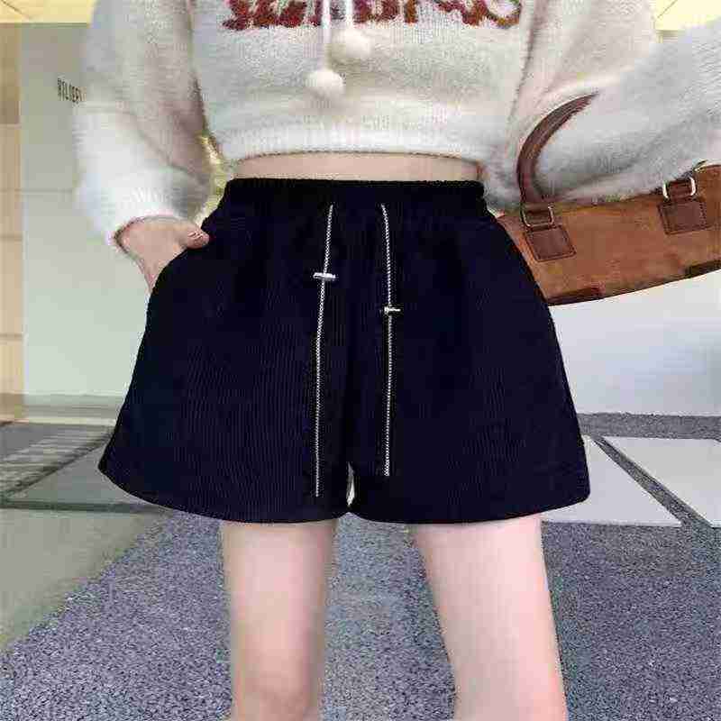 Women's woolen shorts