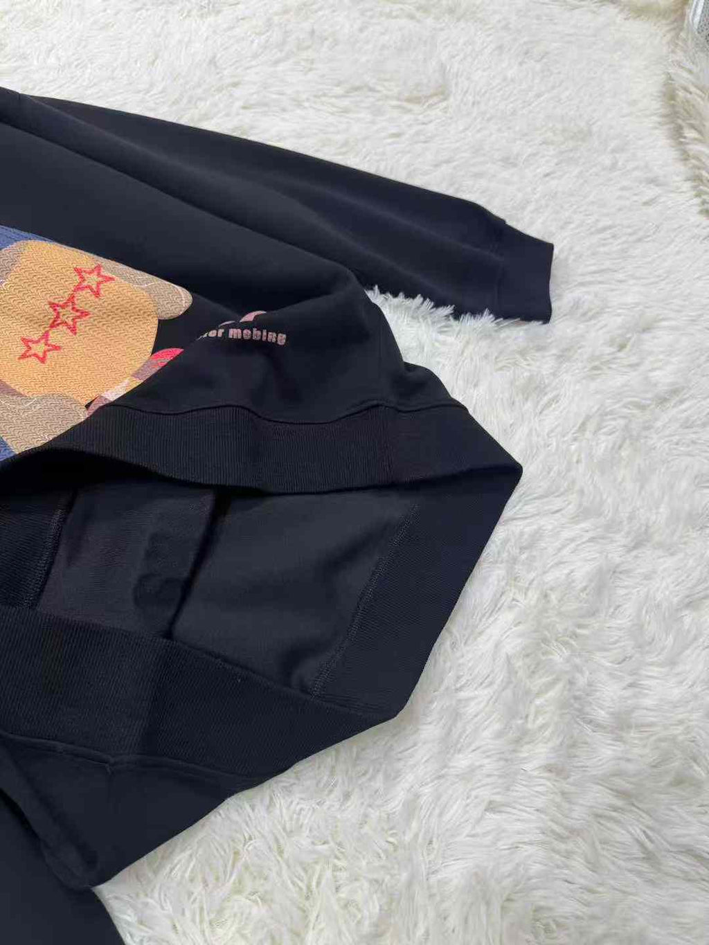 Women round-neck sweatshirts