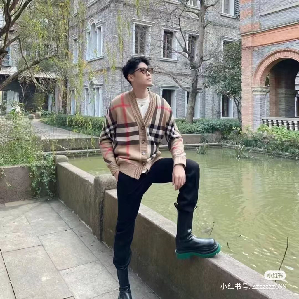 Women and Men knitted cardigan