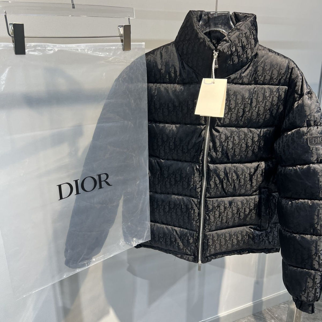 Men's high-neck down jacket