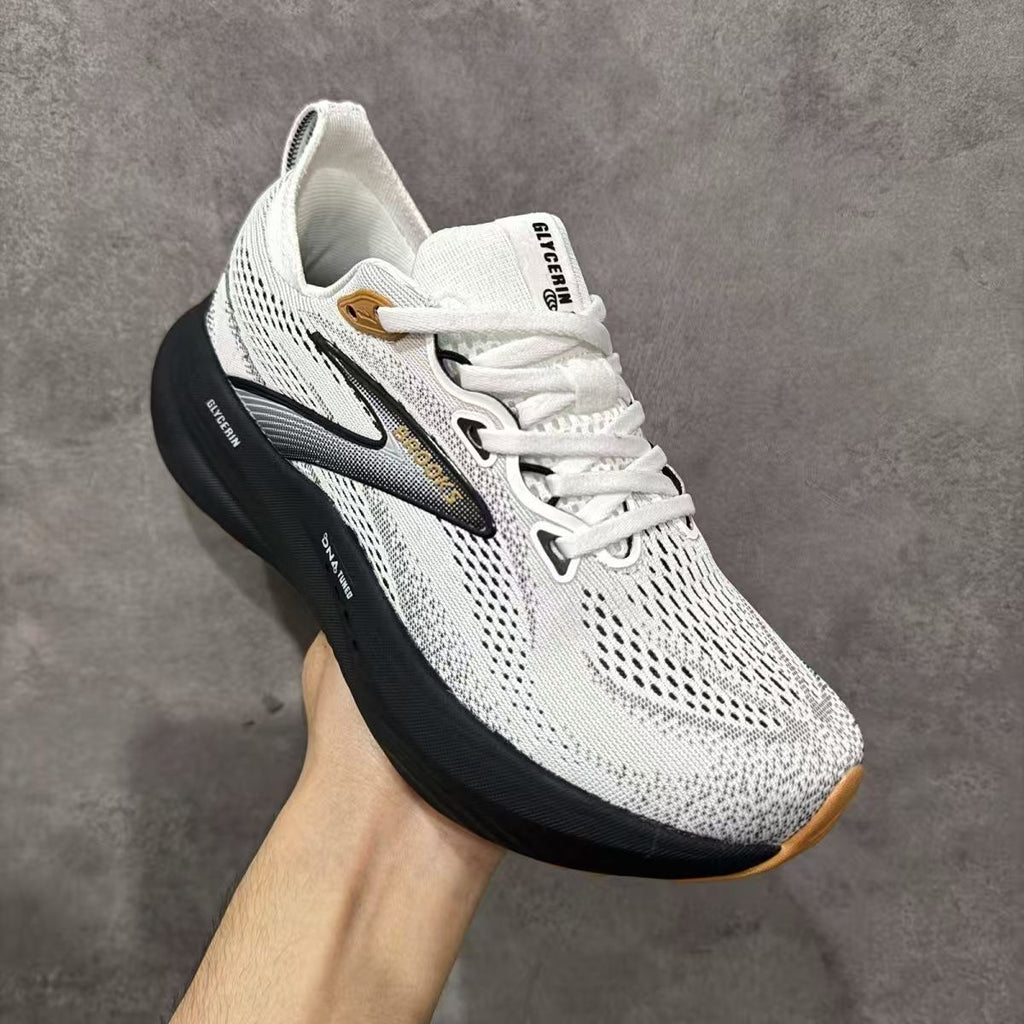 Dampening Lightweight Sports Shoes