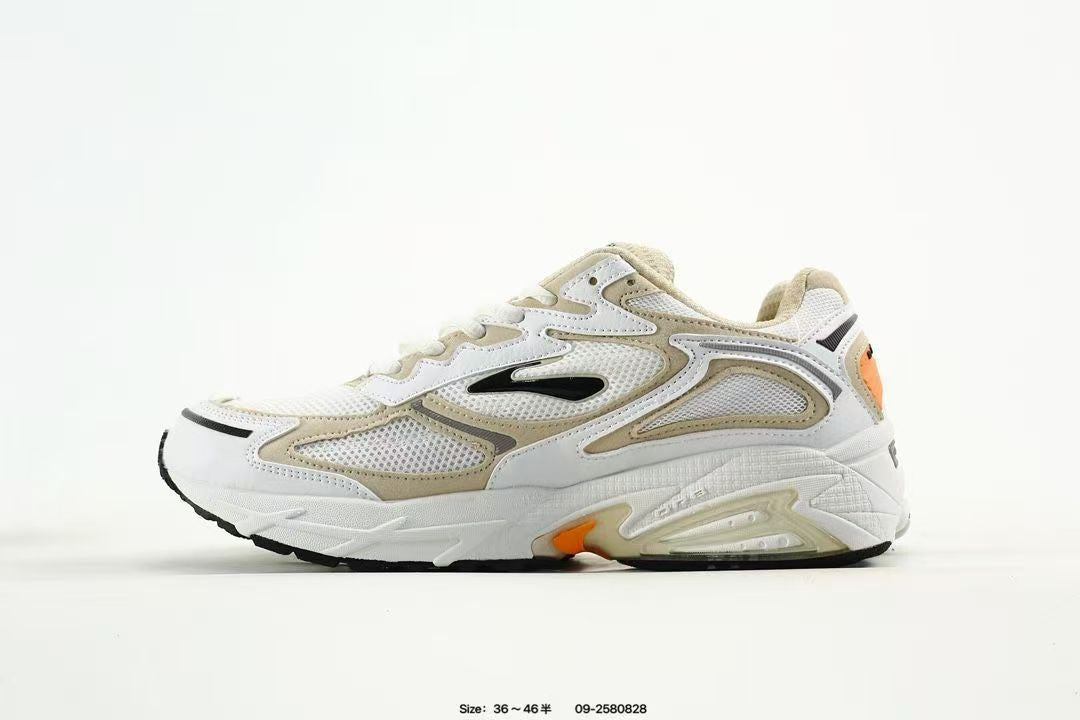 Relaxing and Lightweight Sports Shoes