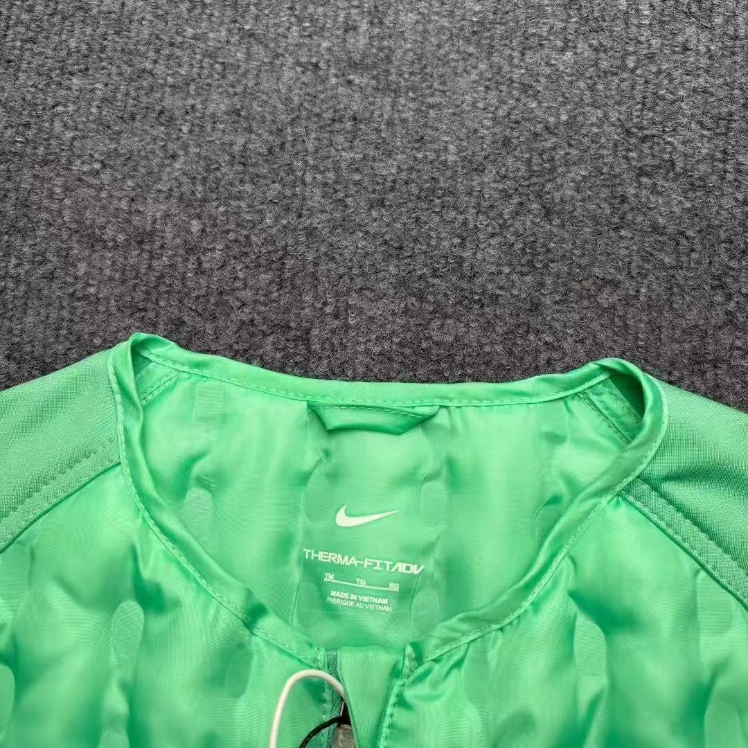 NIKE Down jacket
