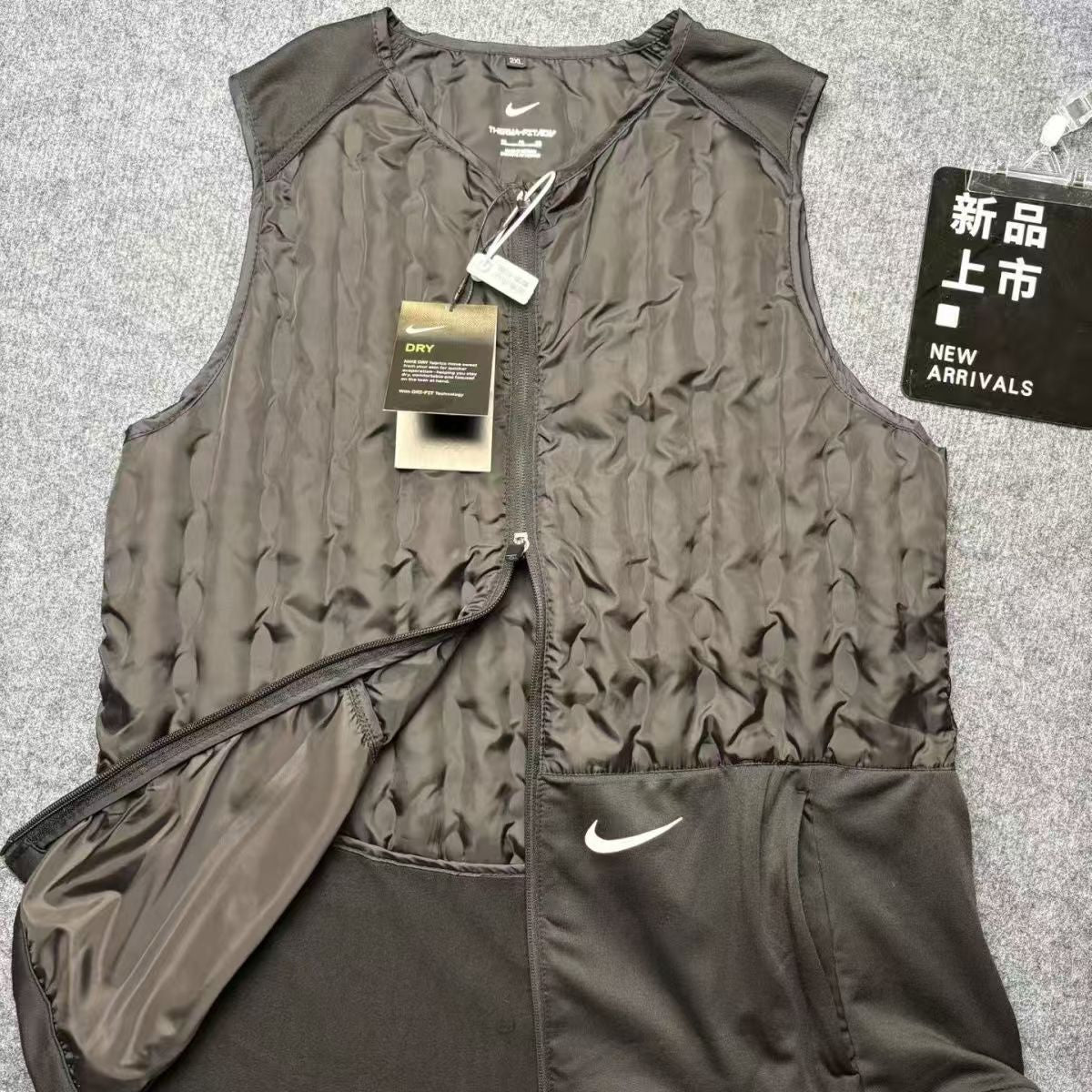 NIKE Down jacket