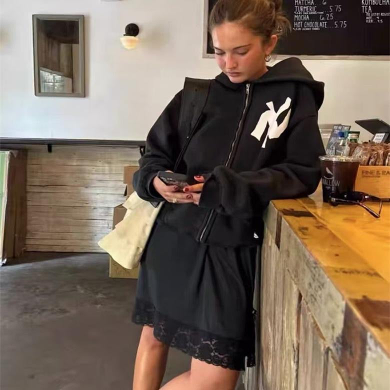 Akimbo Hoodie