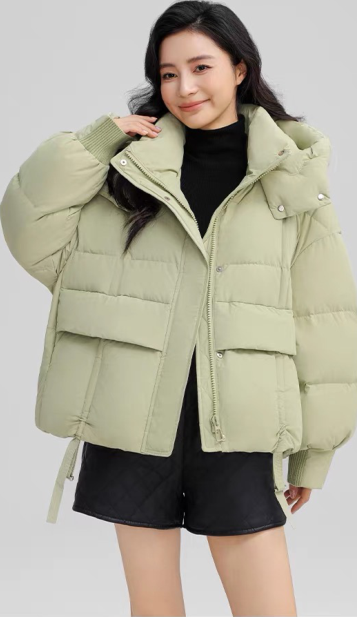 Women's short padded jacket