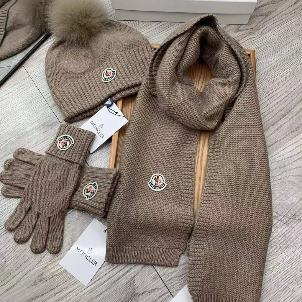 Moncle Winter suite